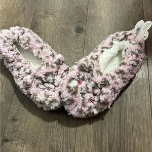 Delia’s Girl Slipper Socks Size 13-4 New